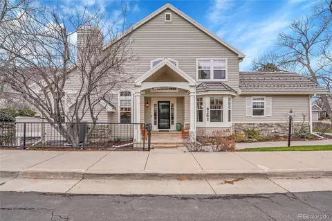 8292 S Peninsula Dr, Littleton, CO 80120