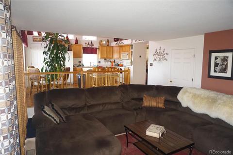 4812 Deephaven Ct, Denver, CO 80239 photo 8