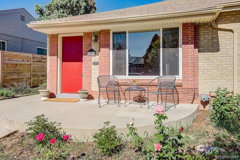 3267 Ivanhoe St, Denver, CO 80207 photo 4