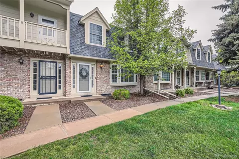 7527 S Cove Cir, Centennial, CO 80122