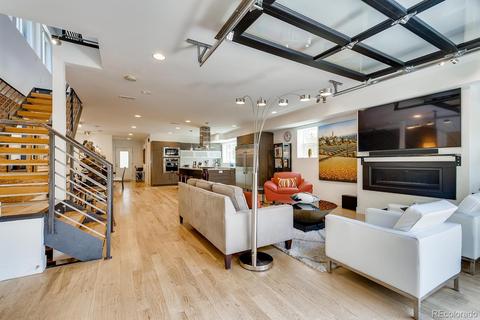 2537 Cherry St, Denver, CO 80207 photo 9