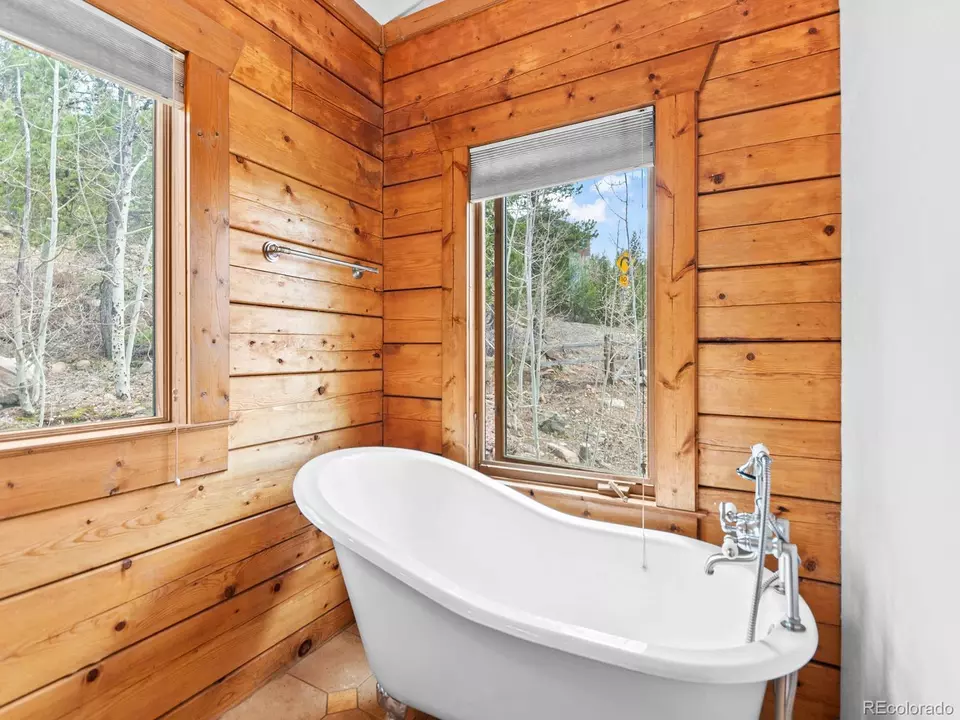 Bath - 11766 Coal Creek Heights Dr, Golden, CO 80403 photo 2 of 8