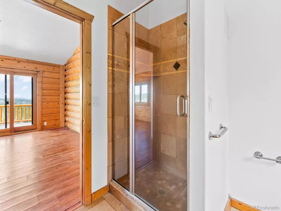 Bath - 11766 Coal Creek Heights Dr, Golden, CO 80403 photo 3 of 8