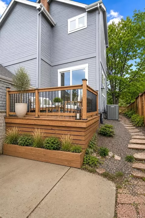 Exterior - 4942 10th St, Boulder, CO 80304 photo 4 of 4