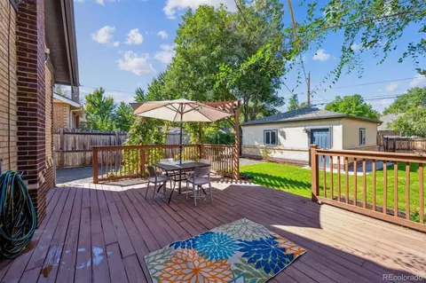 Exterior - 1925 S Corona St, Denver, CO 80210 photo 7 of 8