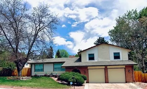 2352 S Holland St, Lakewood, CO 80227