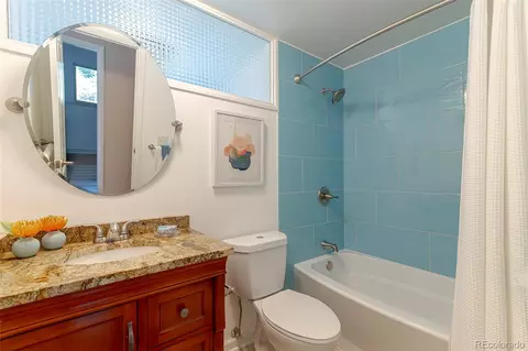 Bath - 1720 Lombardy Dr, Boulder, CO 80304 photo 3 of 5