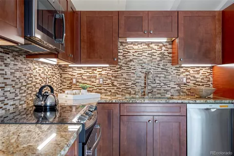 Kitchen - 1720 Lombardy Dr, Boulder, CO 80304 photo 3 of 4