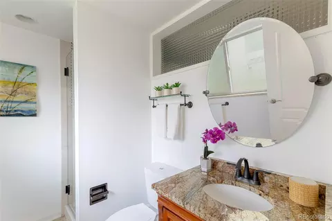 Bath - 1720 Lombardy Dr, Boulder, CO 80304 photo 2 of 5
