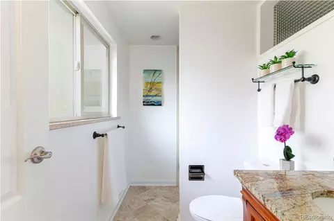 Bath - 1720 Lombardy Dr, Boulder, CO 80304 photo 1 of 5