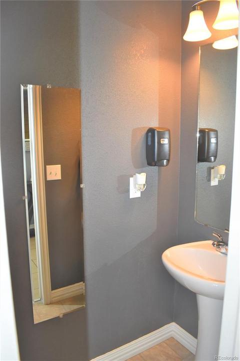 18619 E 50th Pl, Denver, CO 80249 photo 9