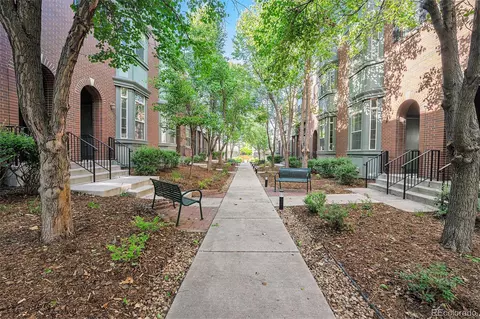 8735 E 29th Pl, Denver, CO 80238 photo 2