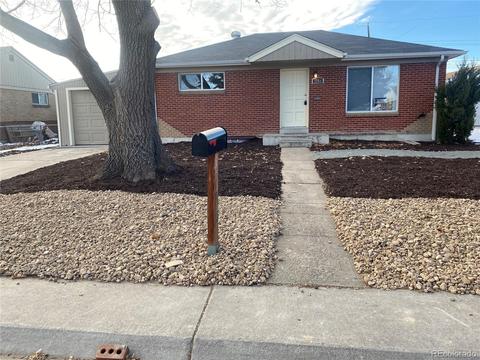 7251 Avrum Dr, Denver, CO 80221 photo 1