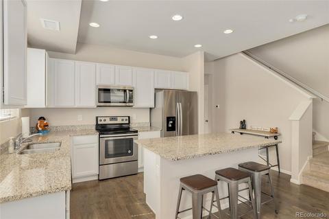 16079 Elk Dr, Denver, CO 80239 photo 8