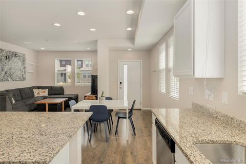 16079 Elk Dr, Denver, CO 80239 photo 9