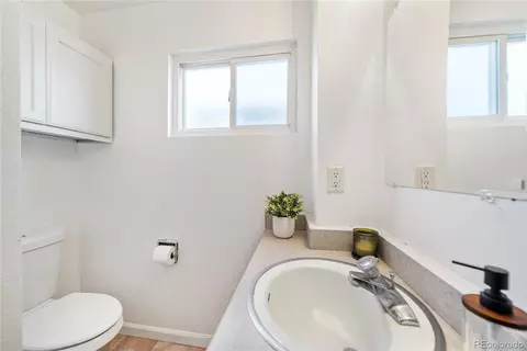 Bath - 550 Custer Ave, Akron, CO 80720 photo 2 of 3