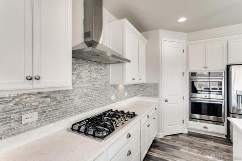 2040 E 150th Ct, Thornton, CO 80602 photo 8