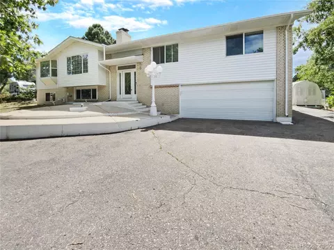 1141 S Welch Cir, Lakewood, CO 80228