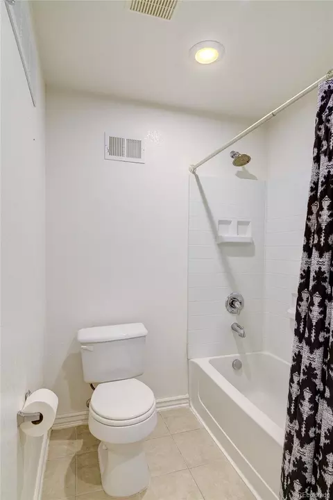 Bath - 22226 E Glasgow Pl, Aurora, CO 80016 photo 5 of 5