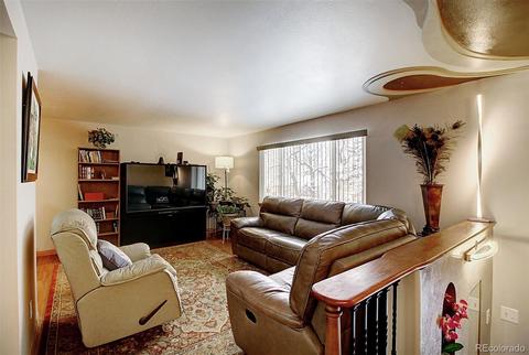 6532 Iris St, Arvada, CO 80004 photo 2