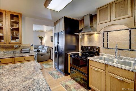 6532 Iris St, Arvada, CO 80004 photo 6