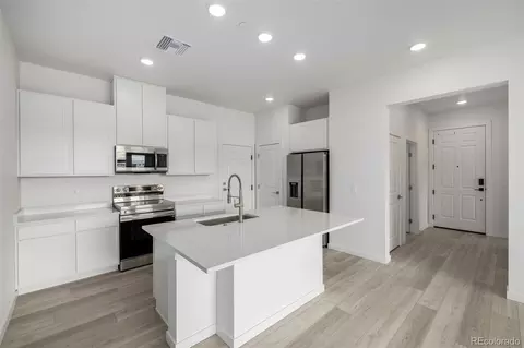 6153 N Ceylon St #108, Denver, CO 80249