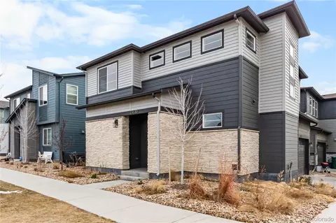 Exterior - 23630 E 41st Ave, Aurora, CO 80019 photo 2 of 4