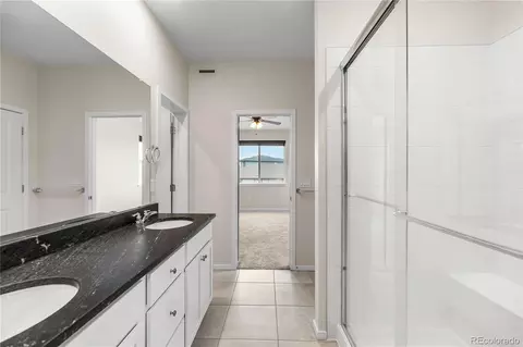 Bath - 23630 E 41st Ave, Aurora, CO 80019 photo 2 of 6