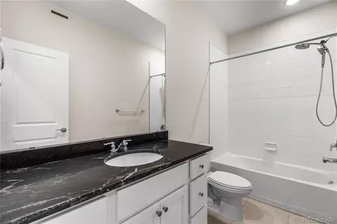 Bath - 23630 E 41st Ave, Aurora, CO 80019 photo 5 of 6