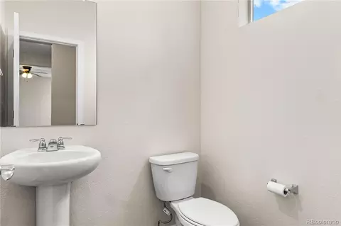 Bath - 23630 E 41st Ave, Aurora, CO 80019 photo 1 of 6