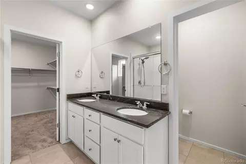 Bath - 23630 E 41st Ave, Aurora, CO 80019 photo 4 of 6