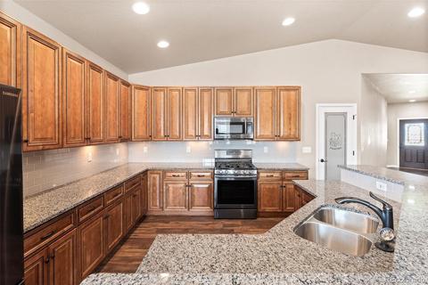 106 Primrose Ct, Wiggins, CO 80654 photo 12