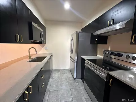 Kitchen - 579 Wright St #207, Lakewood, CO 80228 photo 2 of 2