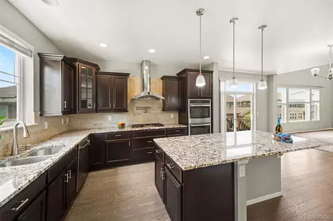 Kitchen - 22463 E Union Pl, Aurora, CO 80015 photo 3 of 5