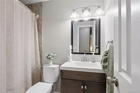 Bath - 6089 W 70th Ave, Arvada, CO 80003 photo 2 of 3