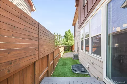 Exterior - 10869 E 25th Dr, Aurora, CO 80010 photo 3 of 5