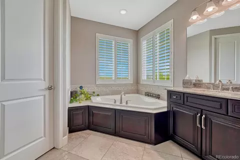 27625 E Moraine Dr, Aurora, CO 80016 photo 23