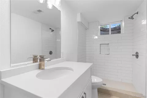 4423 E Bails Pl, Denver, CO 80222 photo 10