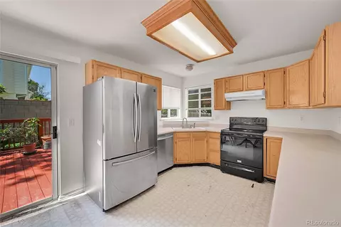 Kitchen - 17634 E Brown Cir, Aurora, CO 80013 photo 2 of 3