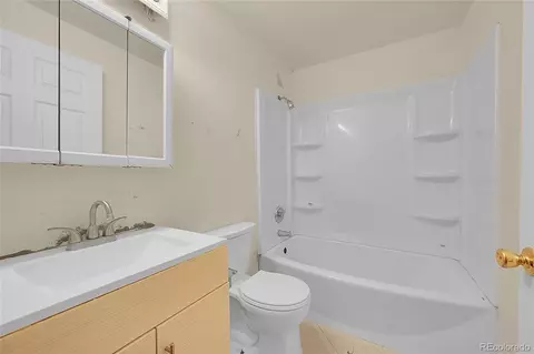 Bath - 17634 E Brown Cir, Aurora, CO 80013 photo 1 of 1