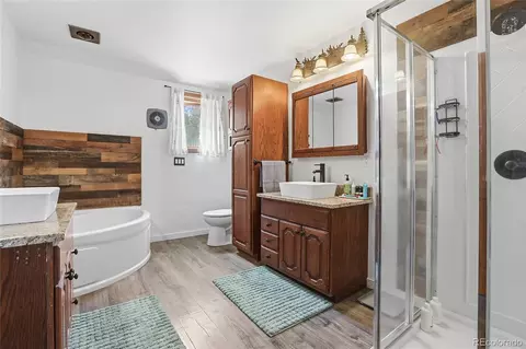 Bath - 9225 Sandy Ln, Conifer, CO 80433 photo 1 of 4