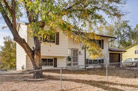 2273 Eagle St, Aurora, CO 80011 photo 1