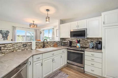 2215 E 103rd Pl, Thornton, CO 80229 photo 12