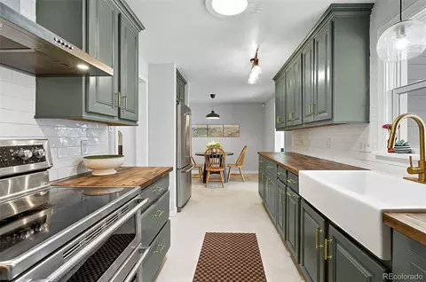 3271 S Lafayette St, Englewood, CO 80113