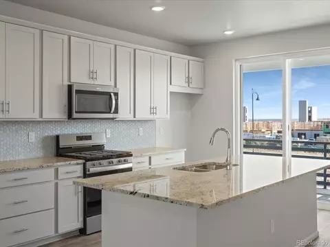 16592 Shoshone Pl, Broomfield, CO 80023