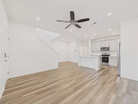 21646 E 59th Pl, Aurora, CO 80019 photo 4