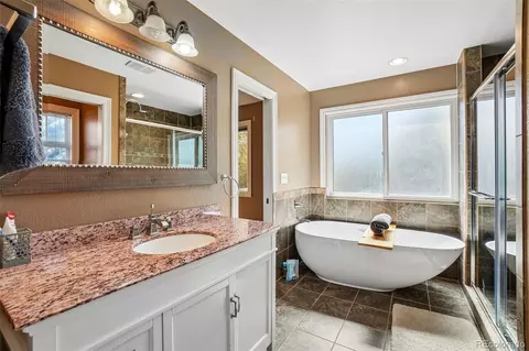 Bath - 417 Alpine Ave, Ault, CO 80610 photo 2 of 5