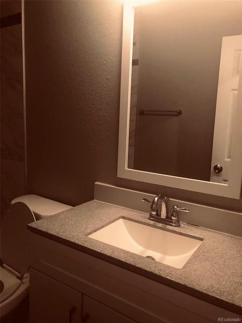 4988 Duluth Ct, Denver, CO 80239 photo 10