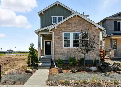 3295 N Coolidge Way, Aurora, CO 80019