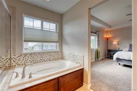 Bath - 6641 S Kellerman Way, Aurora, CO 80016 photo 3 of 6